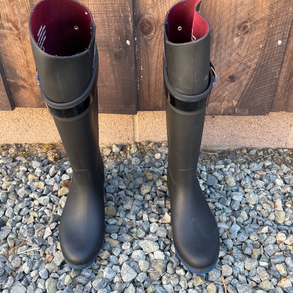 Tommy Hilfiger rain boots, color: Black size:6 - Picture 1 of 10